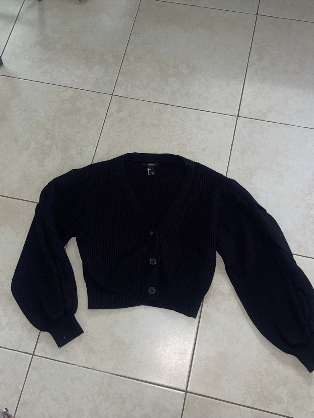 Black ribbed cropped cardigan
